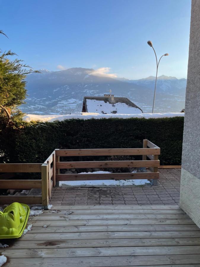 Embrun - Appartement 4/6 Personnes Avec Exterieurs Экстерьер фото